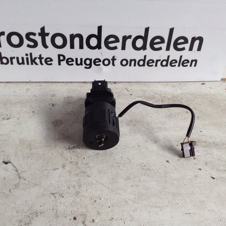 Ignition lock + key 9673257480 Peugeot 308 II T9