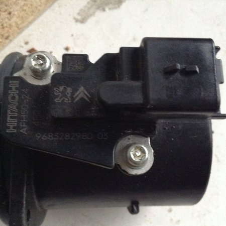 Mass air flow sensor 9683282980 Peugeot 308