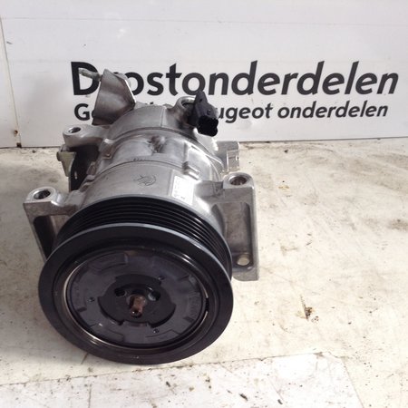 Air conditioning pump 9672247080 Peugeot 208