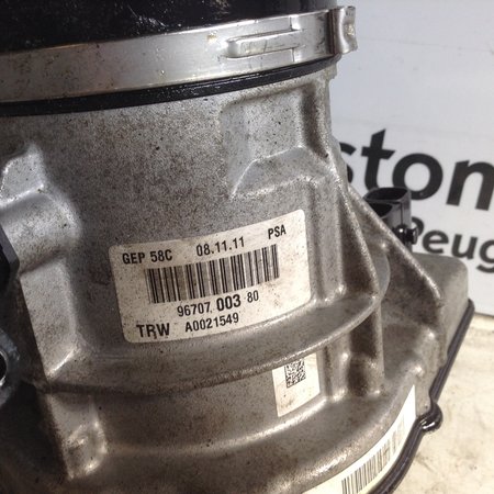 Power Steering Pump 9670700380 PEUGEOT 308