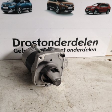 Starter motor 9812715480 Peugeot 3008 II Valeo (Engine code HNS)