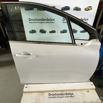 Vordere rechte Tür Peugeot 208 Farbe Perlmuttweiß EFC