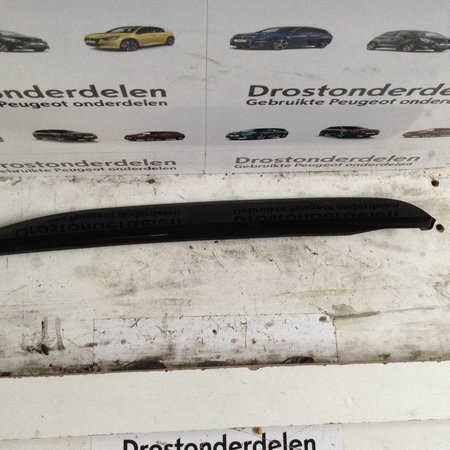 Zierleiste Links Schwarz 9806404877 Peugeot 2008 GT-Line