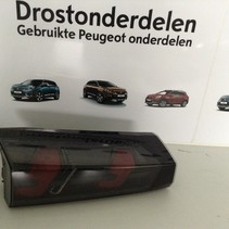 Rücklicht links Heckklappe 9825957580 Peugeot 2008 II P24E