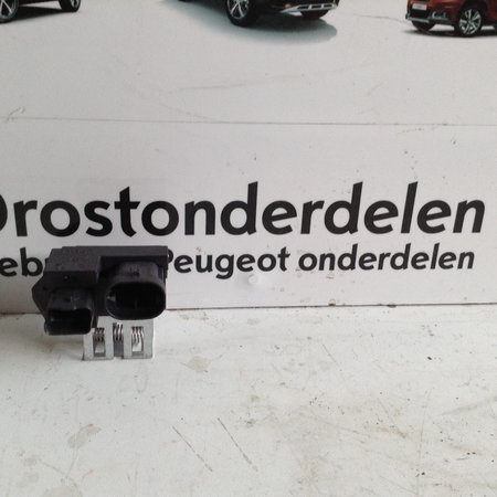 Koelvinweerstand 9827870080 Peugeot 208