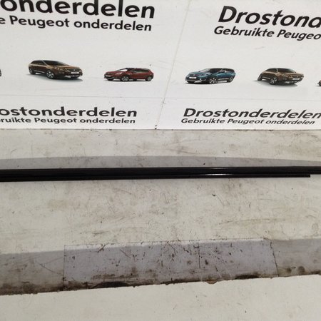 Zierleiste Vorne Links 9823196280 Peugeot 208 II P21E GT-Line Hochglanz Schwarz