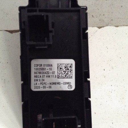 Window Switch Left - For 96788264ZD Peugeot 2008 II P24E