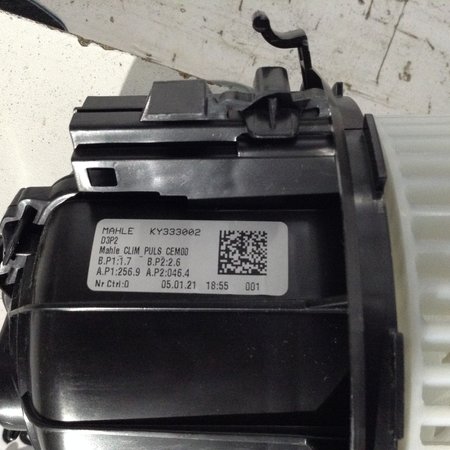 Heater motor 9833380480 Peugeot 208 II P21E MAHLE (KY333002)