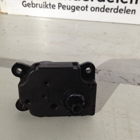 Heater valve Engines 9833381680 Peugeot 208 II P21E MAHLE (KF784001) (EGN0012)