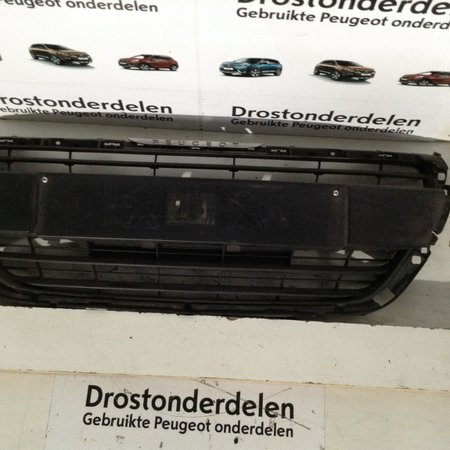 Bumper Grill 9810920180 Peugeot 208