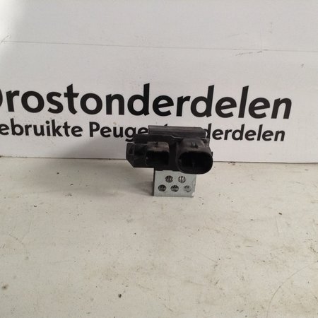 Koelvinweerstand 9829220580 Peugeot 208 II P21E