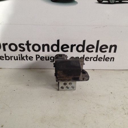 Koelvinweerstand 9829220580 Peugeot 208 II P21E