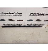 Fensterleiste vorne links schwarz 9673585380 Peugeot 208