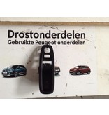 Raamschakelaar Houder Links-Voor 96758210ZD Peugeot 208 2DRS