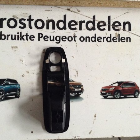 Window Switch Holder Left-For 96758210ZD Peugeot 208 2DRS