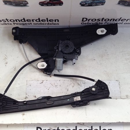 Fensterheber vorne links 9829043680 Peugeot 208 II P21E