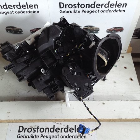 Heizungsgehäuse Klimaautomatik 9833378280 / 9826065480 Peugeot 208 II P21E