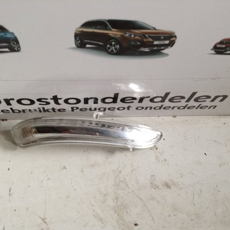 Blinker im Außenspiegel rechts 1607512680 Peugeot 2008