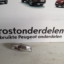 Peugeot 207 turn signal