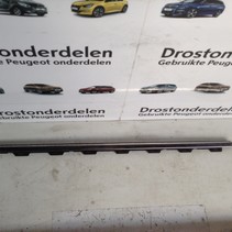 Fensterleiste rechts vorne Chrom 9673931380 Peugeot 2008