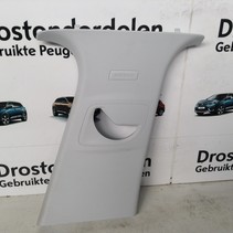 Deurstijl Bekleding Midden Rechts 9677445977 / 9802890977 Peugeot 308 T9