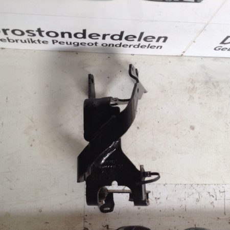 ABS-Halterung 9824447480 Peugeot 208 II P21E