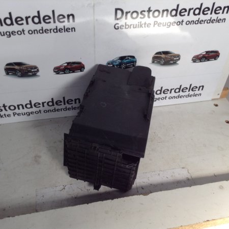 Accubak Met Deksel 9801801880 Peugeot 208 / 2008