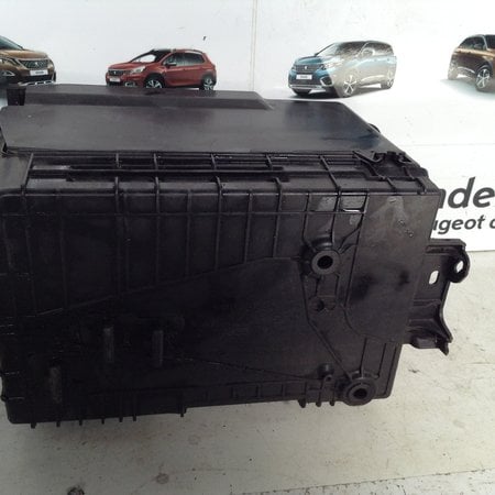 Battery box with cover 9801801880 Peugeot 208 / 2008