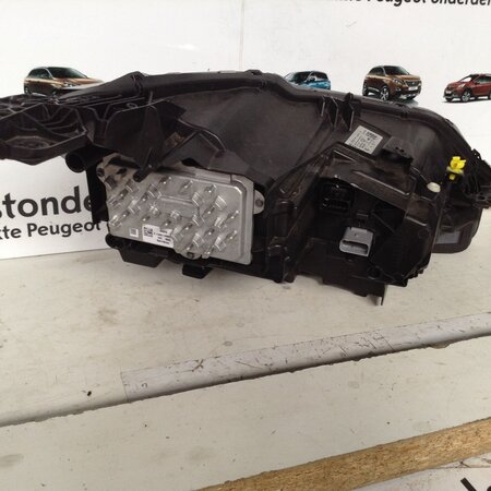 Headlight Left Eco Led 9836230280 Peugeot 3008 II P84E Facelift