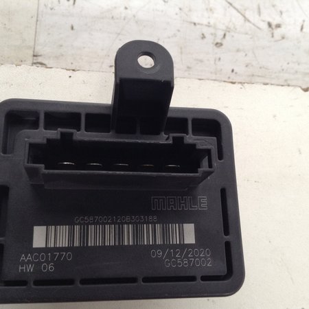 Heizwiderstand 9833380880 Peugeot 2008 II P24E MAHLE (AAC01770)