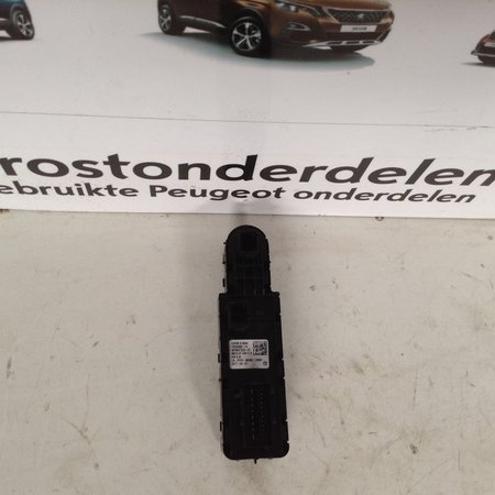 Window Switch Left - Front 96788273ZD Peugeot 3008 II P84E