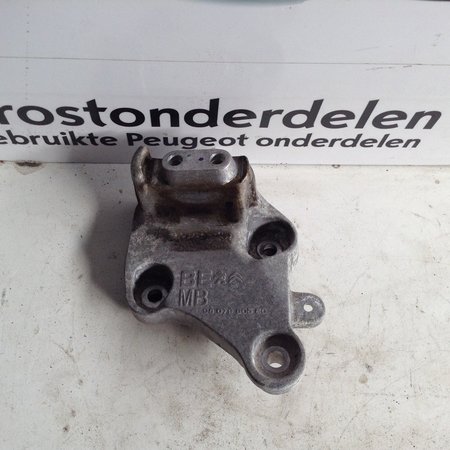 Getriebestütze 9807980580 Peugeot 308 T9