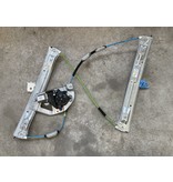 Raammechaniek  Portier rechts-voor Peugeot 208  3 deurs   9674252380