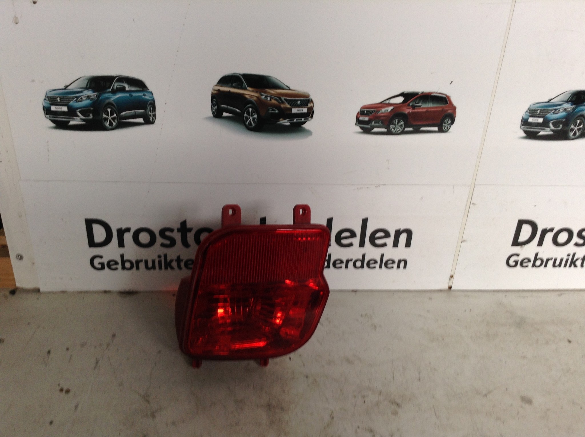 Rear Fog Light Left 9811718480 Peugeot 3008 II P84E Drostonderdelen