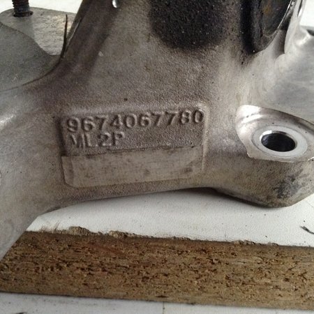 Engine mount 9674067780 Peugeot Expert 4 180HP