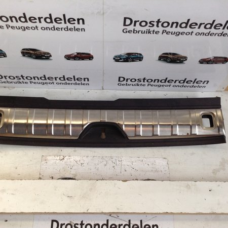 Polsterung Rückwand 9801438577 / 98014385ZD Peugeot 2008