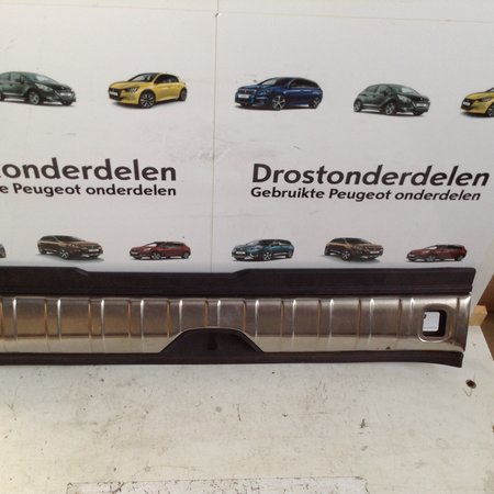 Polsterung Rückwand 9801438577 / 98014385ZD Peugeot 2008