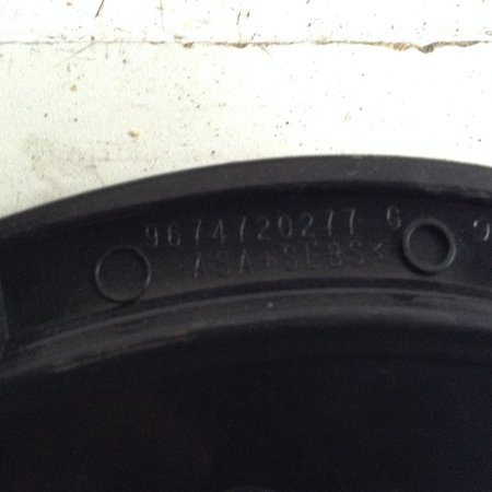 Trim molding left rear door 9674720277 Peugeot 208