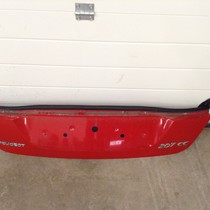 Onderstuk Achterklep Peugeot 207CC Kleur Rood KKN (860688)