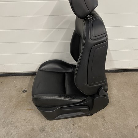 Front Seat Left Peugeot 207CC Black Leather