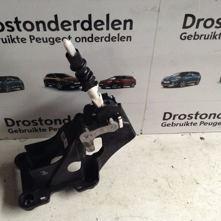 Gear lever 9824166680 Peugeot 208 II P21E