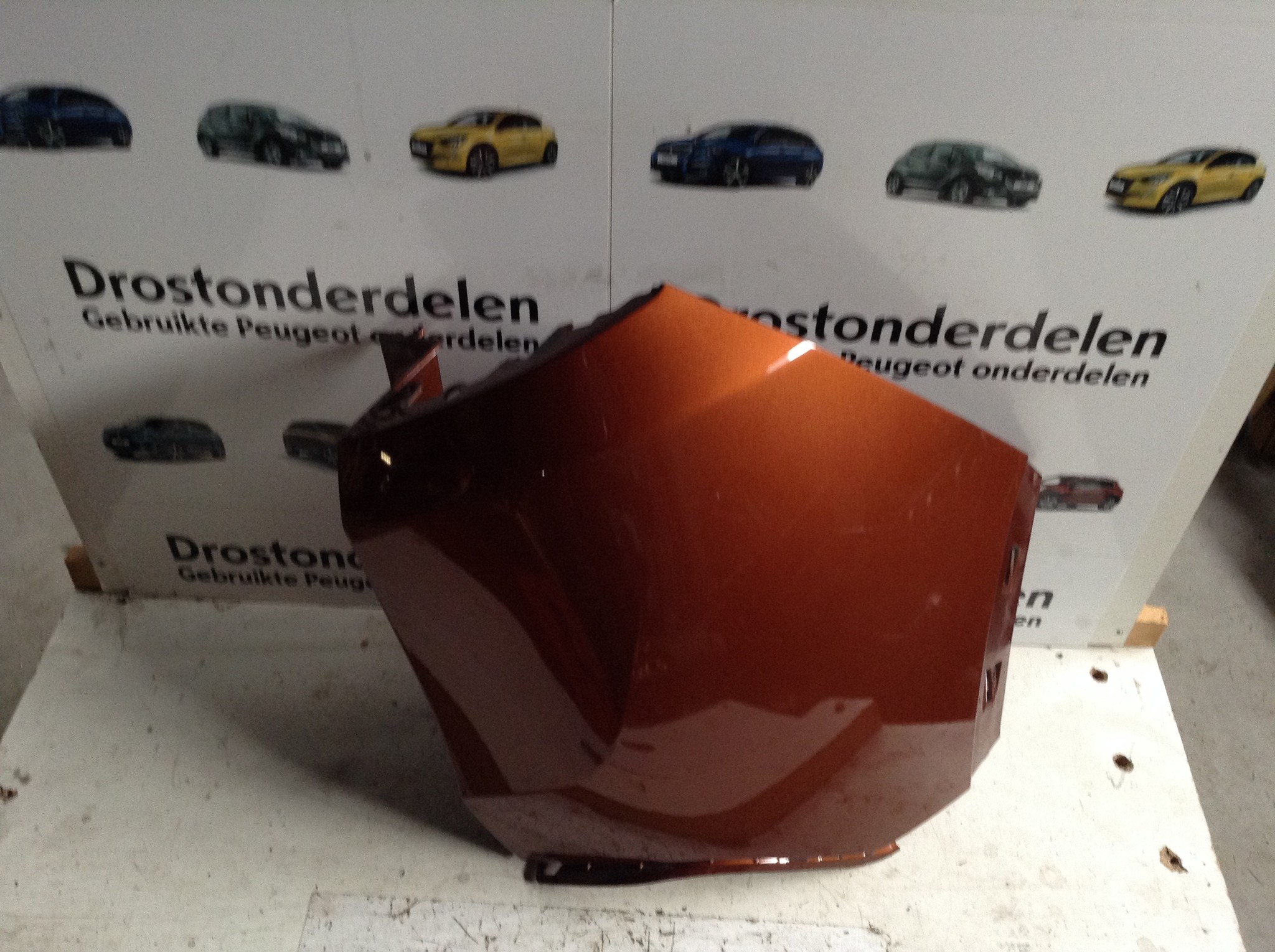 Eckstück Stoßstange hinten rechts 9811018977 Peugeot 3008 II P84E Farbe  Braun ELG