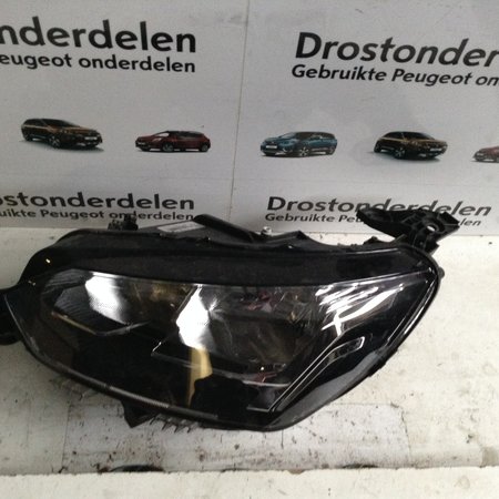 Headlight Left Halogen 9823194080 Peugeot 208 II P21E