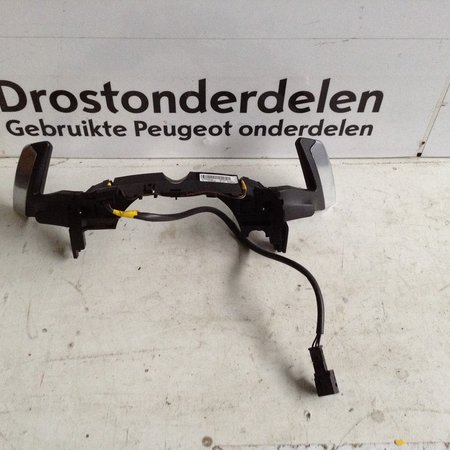 Flossen am Lenker 96756731ZD Peugeot 208 II P21E