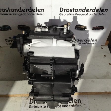 Kachelhuis Climate Control 9830697880 Peugeot 2008 II P24E