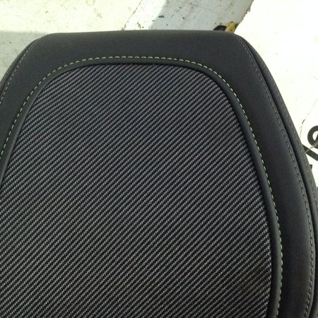 Headrest for Peugeot 208 II P21E GT-Line