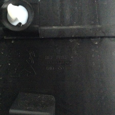 Door Trim Molding Front Right 9837637080 Peugeot 2008 II P24E