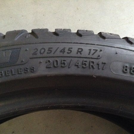 Tire MICHELIN 205/45/R17
