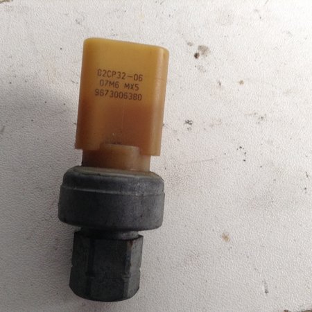 Pressure sensor Airco 9673006380 Peugeot 308 T9