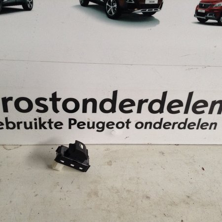 Fensterschalter vorne rechts 98044803ZD Peugeot 2008 II P24E